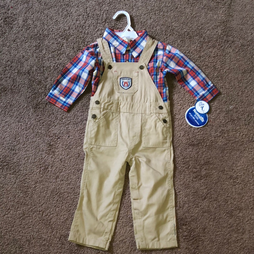 NWT 18 months set